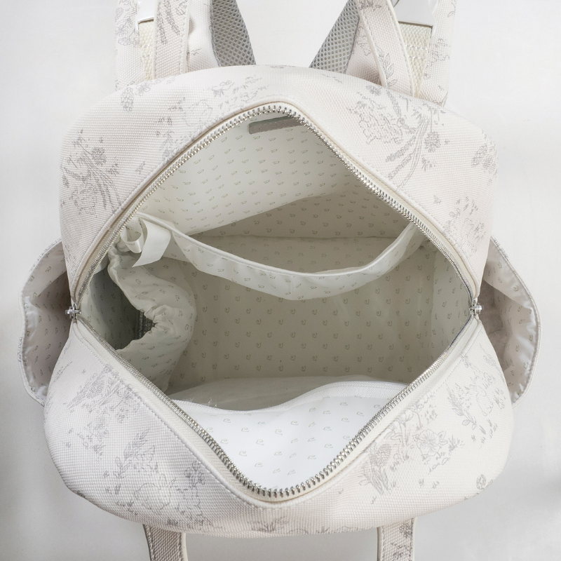 Mochila para bebé Toile de Jouy Cream da Pasito a Pasito 9