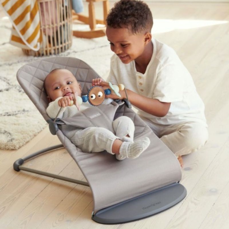 Arco de atividades para espreguiçadeira da Babybjorn 3