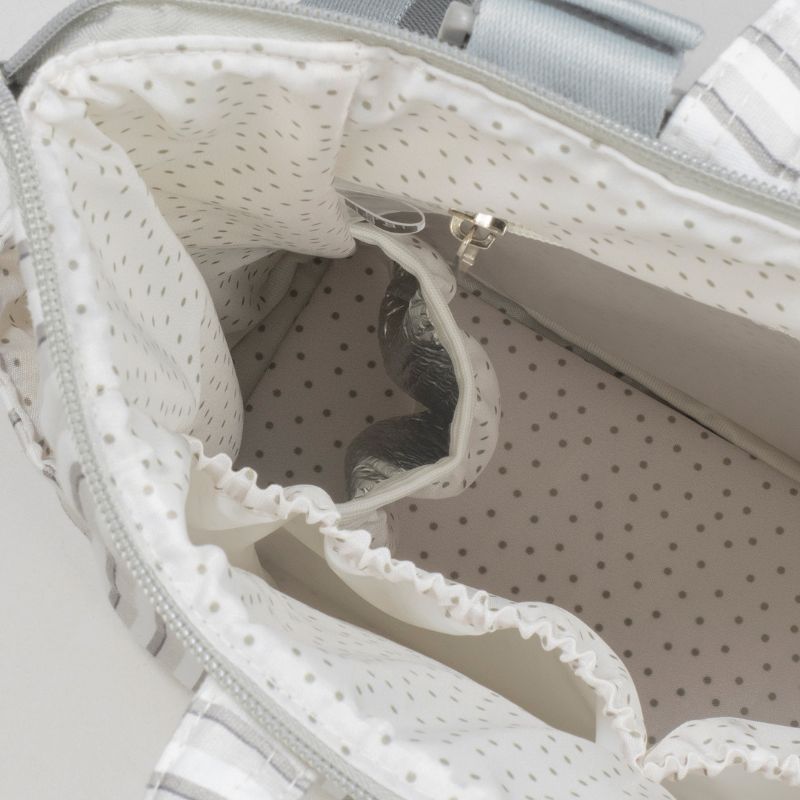 Mochila Botton Riscas da Walking Mum 6