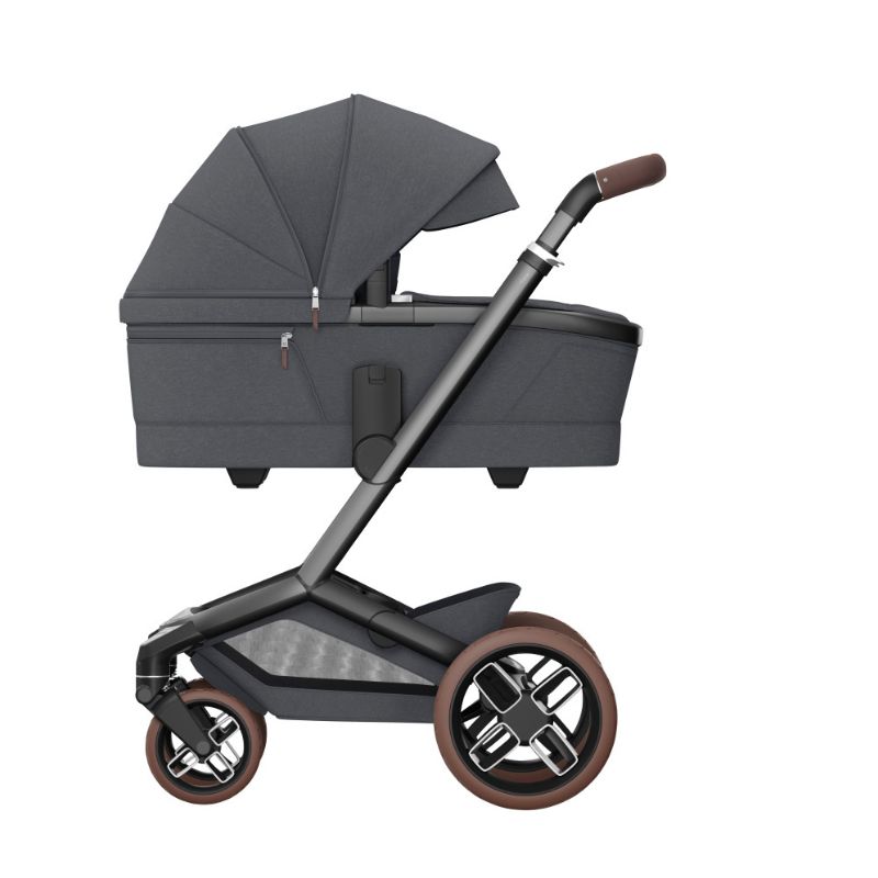 Carrinho Fame + alcofa + Pebble 360º Pro 2 Twillic Graphite da Maxi Cosi 3