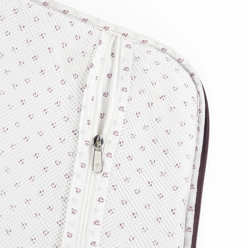 Mala de Maternidade Cherry Velvet Bordeaux da Pasito a Pasito 7 Mala de Maternidade Cherry Velvet Bordeaux da Pasito a Pasito 7