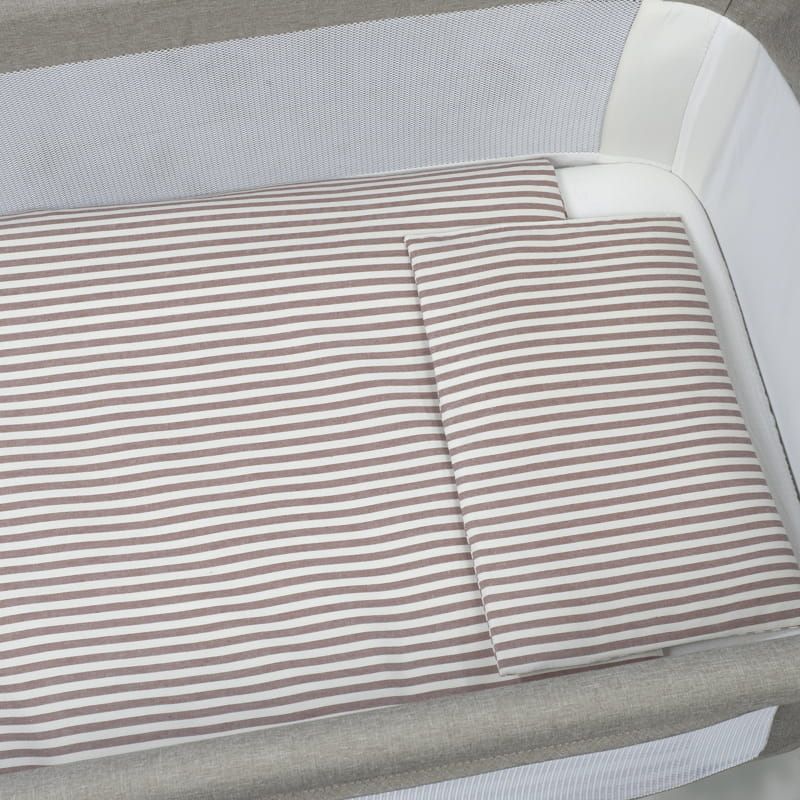 Conjunto edredão, lençol e almofada Praliné Moka da Walking Mum 4 Conjunto edredão, lençol e almofada Praliné Moka da Walking Mum 4