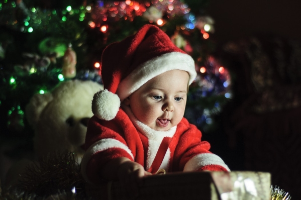 Bebé vestido de Pai Natal