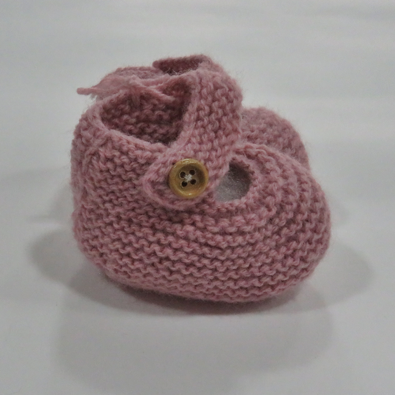 Carapins de lã com botão rosa velho da Maria Cereja 2