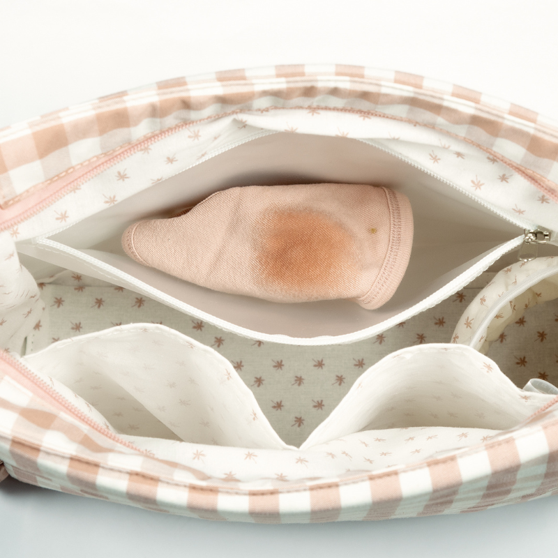 Saco de passeio Remy rosa da Walking Mum 5